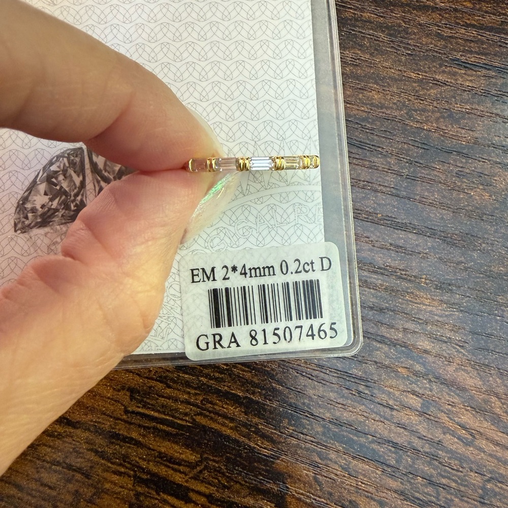 NWT Elegant Moissanite Rings with GRA Certification - size 6 - Picture 9 of 10